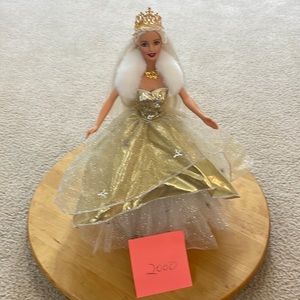 2000 Holiday Barbie doll with no box
